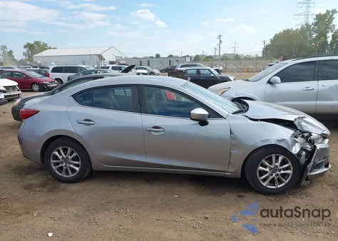 2014 Mazda Mazda3 I Touring z USA, uszkodzony, nr VIN JM1BM1V73E1127108